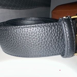 Gucci belt like new 95